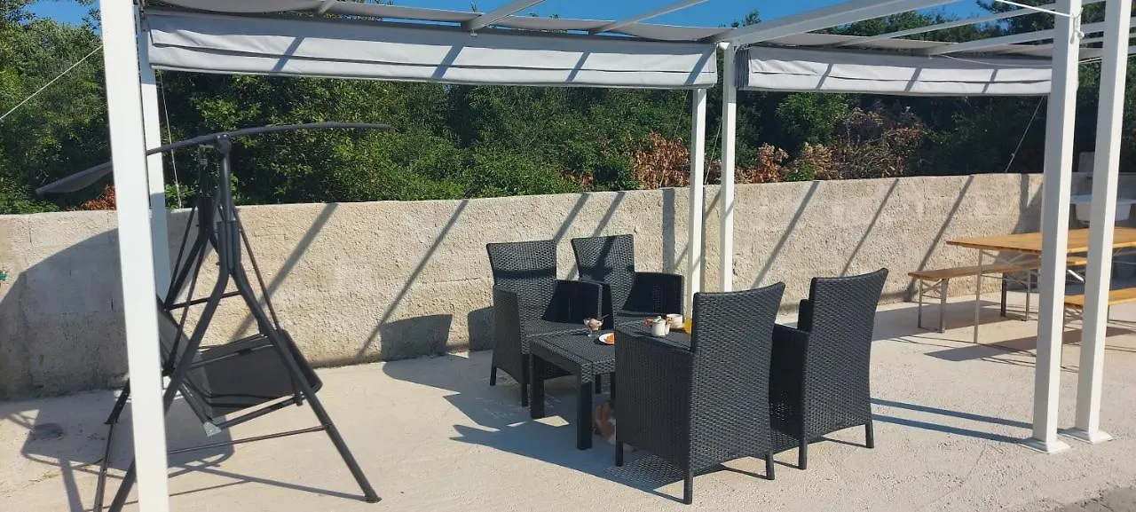 Apartment Silvija Ližnjan