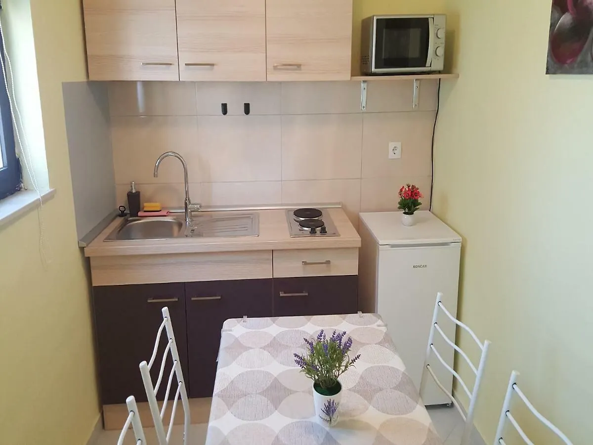 Apartment Silvija Ližnjan 0*,  Κροατία